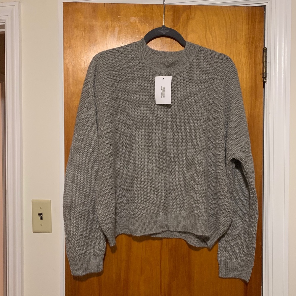 Oak + fort grey crewneck